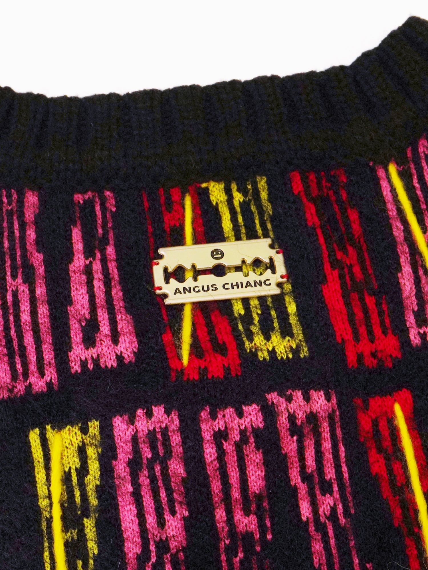 HAIR ROLLER  BUTTON-DOWN KNITTED VEST